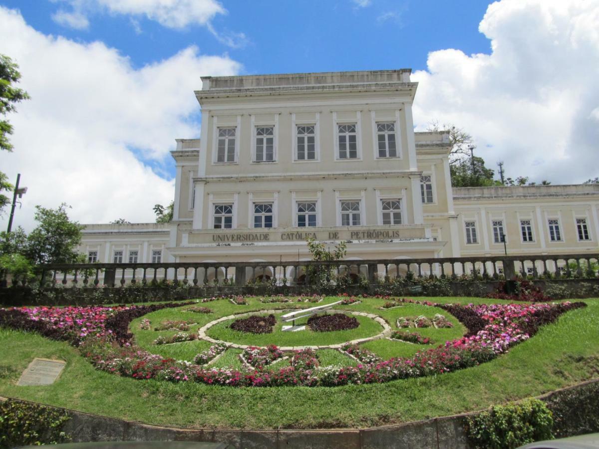 Em Petropolis, Edificio Majestoso Cremerie Petropolis (Rio de Janeiro)