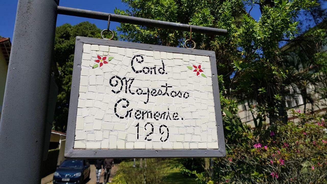 Apartamento Em Petrópolis, Edifício Majestoso Cremerie